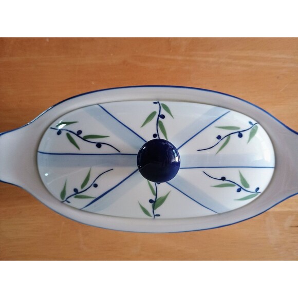 Cook Street Big Butter Boat 3 Pc Porcelain – Blueberry Vine – Hand Painted Dish - Picture 6 of 7